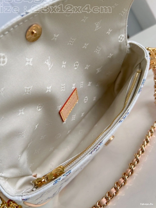 on Ivy-23.5*12*4.3cm VUITTON LOUIS Chain Wallet 0331